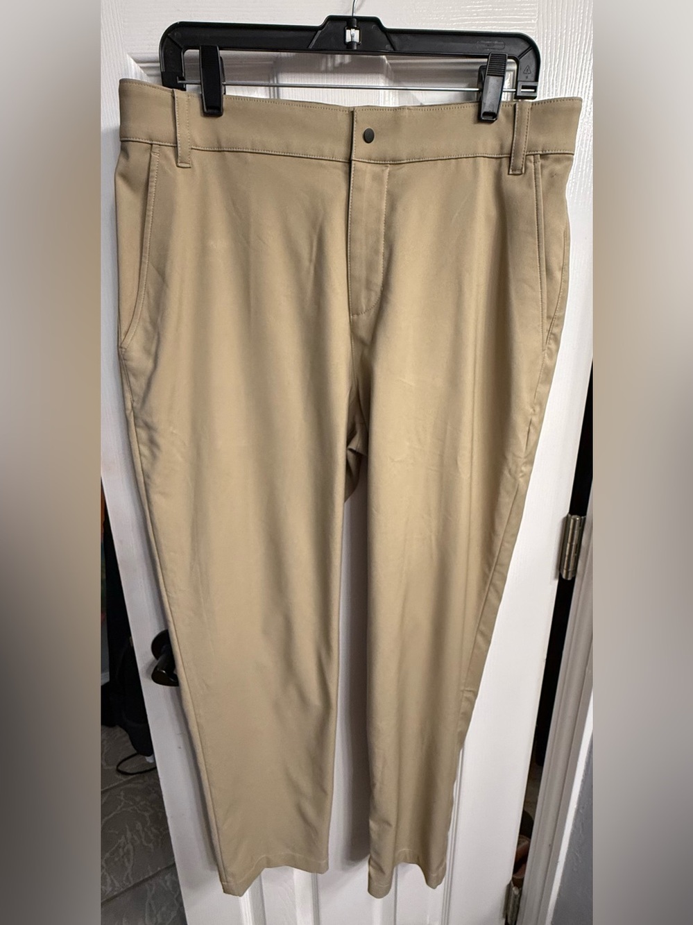 Nike Men's Chino Pants in Tan